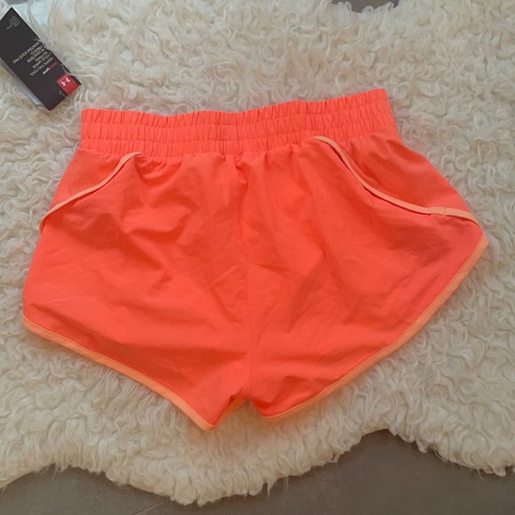 NWT Under Armour London Orange Reflective Shorts Sz Small - Picture 8 of 12